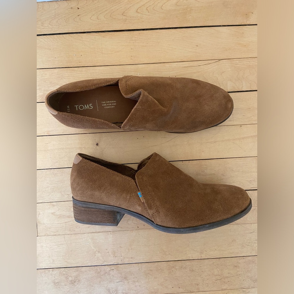 TOMS - size 11 - never worn